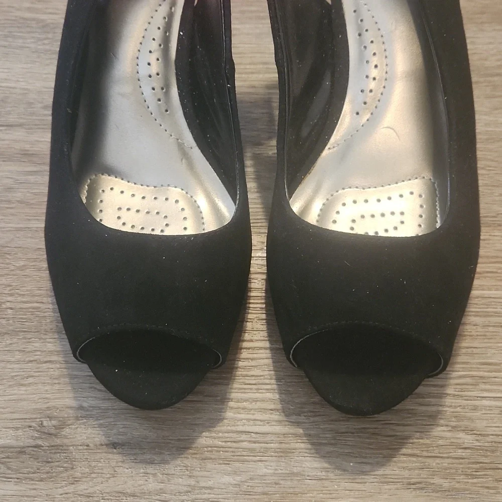 Womens NWT Deflex Comfort Heels - Picture 2 of 6